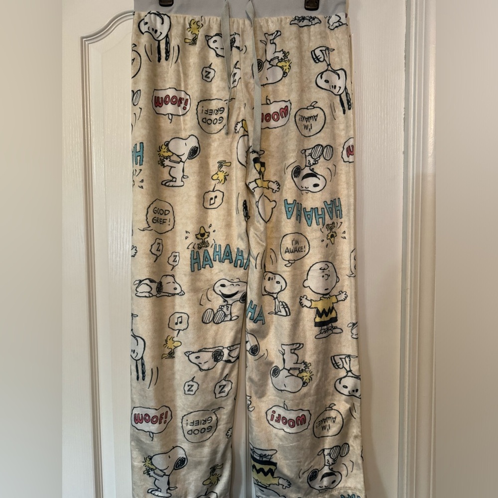 Peanuts pajama pants
